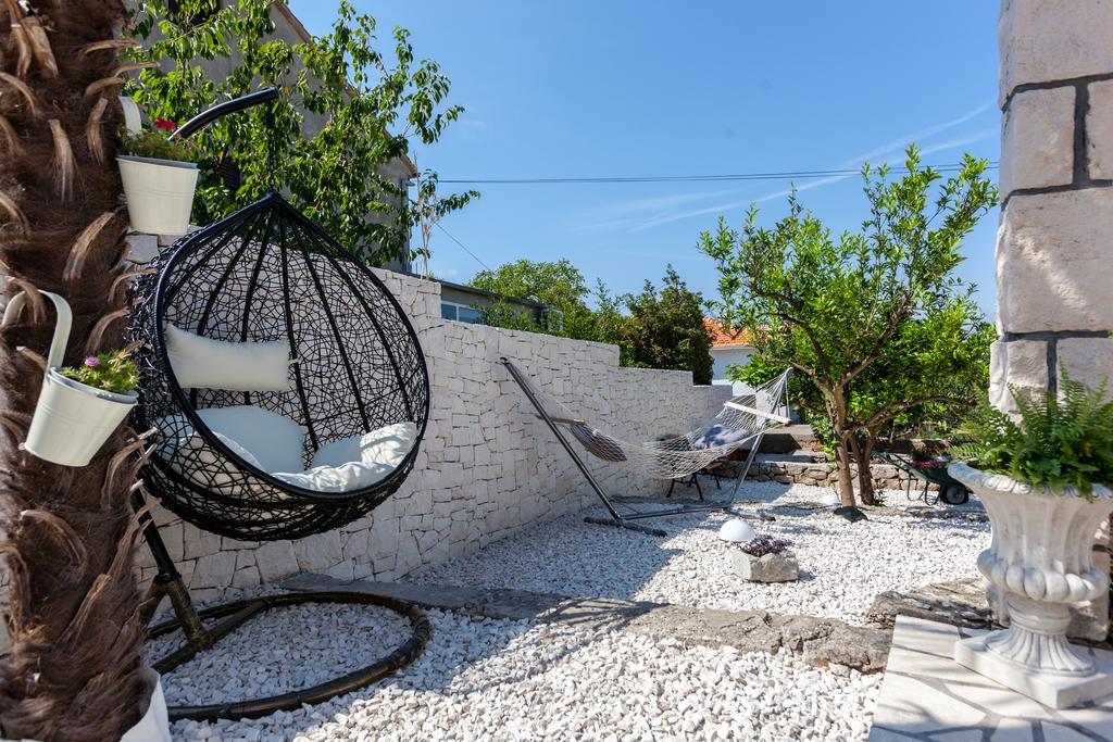 Villa Sarah Supetar Exterior foto